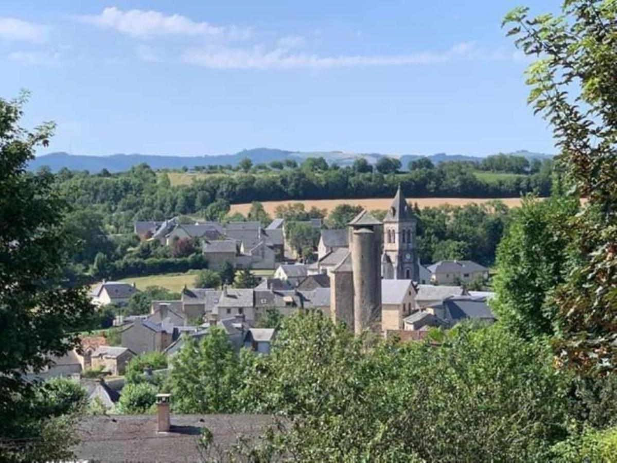 Le Gite De La Vieille Eglise De Coussergues Exterior foto